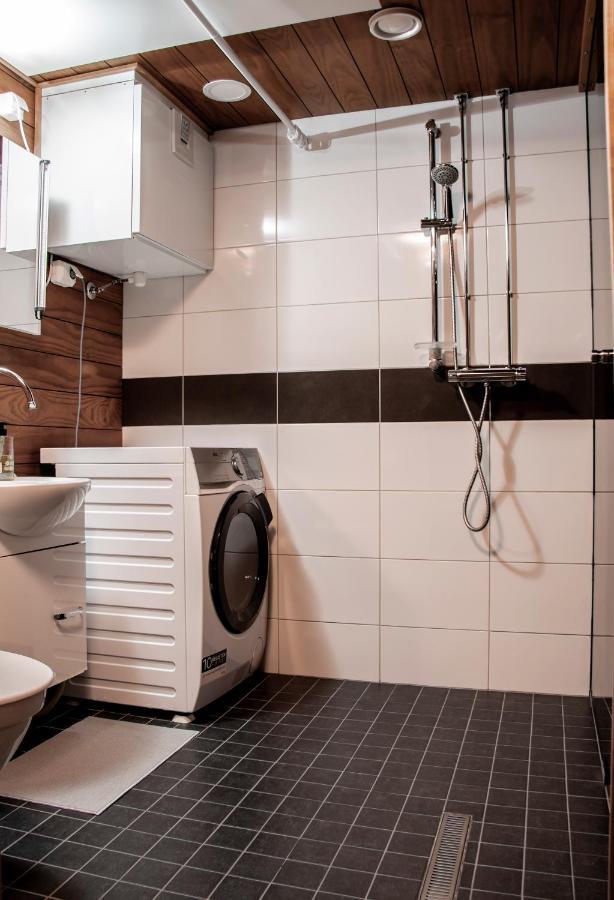 Villa Talo Saunalla Ja Saehkoeauton Oma Type2 Latauspiste Vantaa